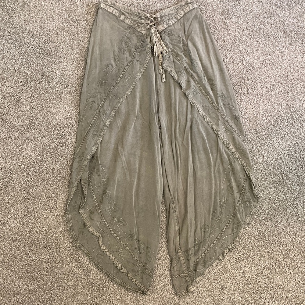 Never worn Gaucho pants